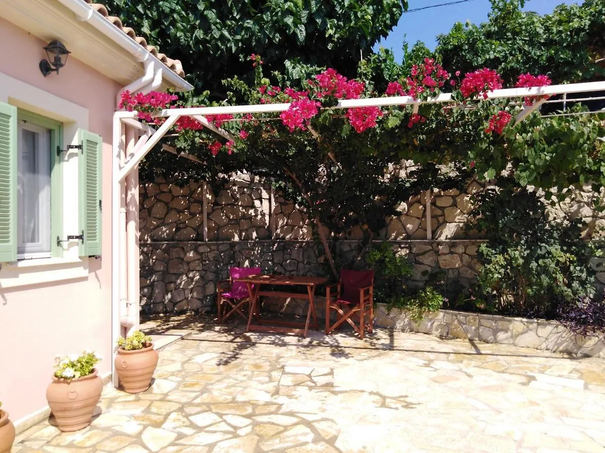 Villa Regina Kondoyenadha 0*,